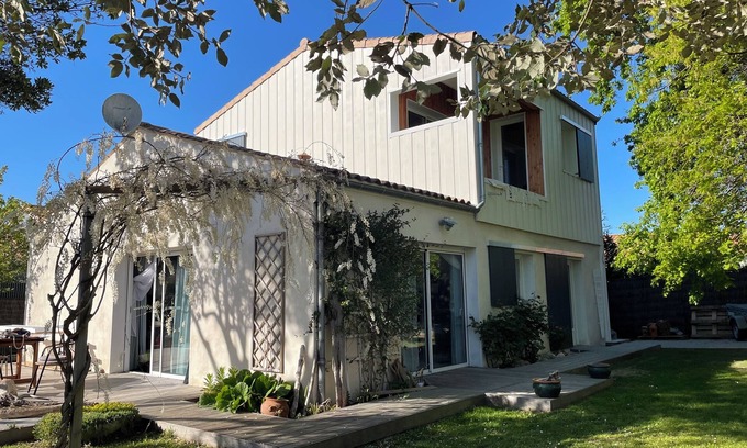 Vaux-sur-Mer House | House, enclosed garden 200 m from the beach, rated 4*.