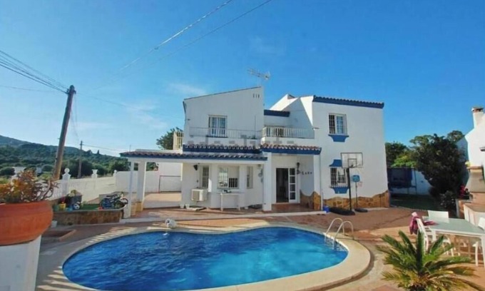 Churriana Villa | House Famara, in Malaga for family and friends pool