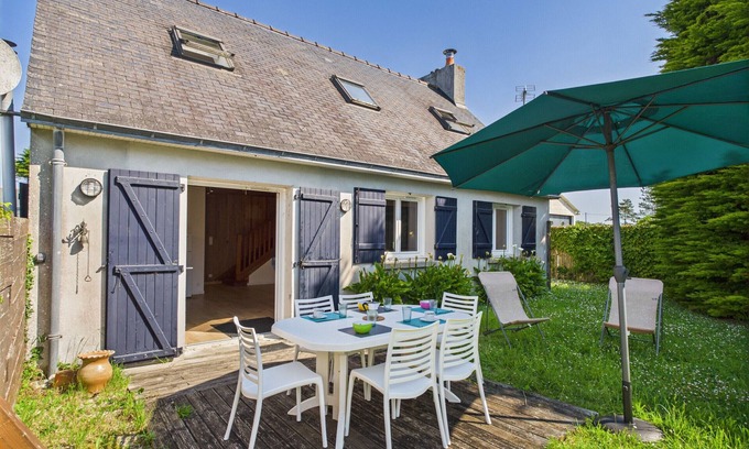 Penmarch Ski Chalet | House for 6 with garden, 900 m from the beach
