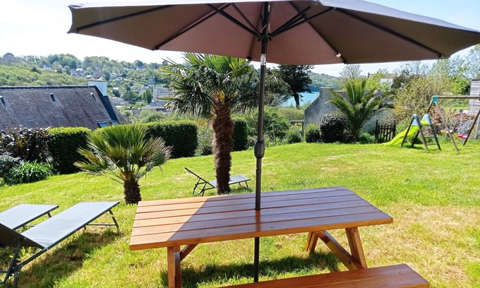 Kerlaz House | House in DOUARNENEZ/KERLAZ- beach walking distance and close to coastal path.