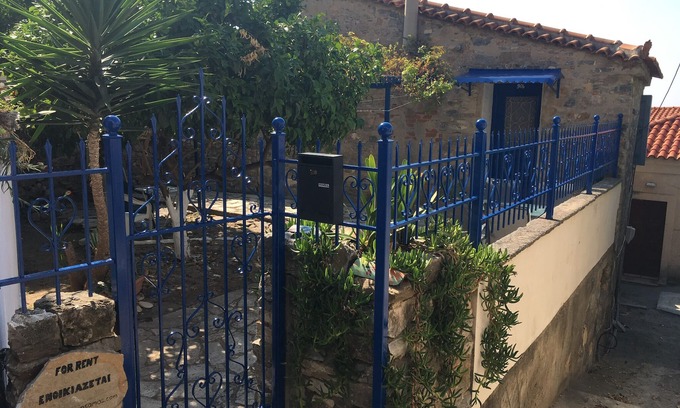 Vathi Cottage | House in Samos, Located In Ano Vathi, Samos, Greece