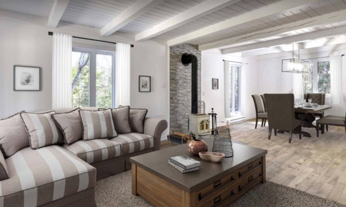 Lac-Superieur House | House - Located in the heart of the Laurentians