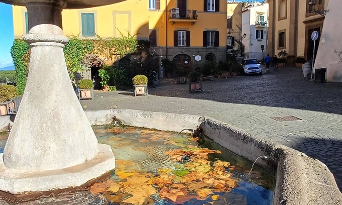 Frascati Apartment | House of Giuseppe and Tiziana - Frascati historical center 30 min by train from Rome