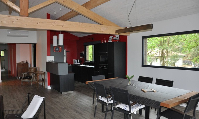 Saint-Girons Plage House | House on stilts, in the forest 4 km from the beach