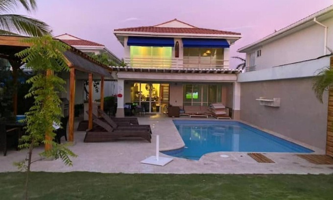 Arroyo de Piedra Villa | House on the beach with private pool