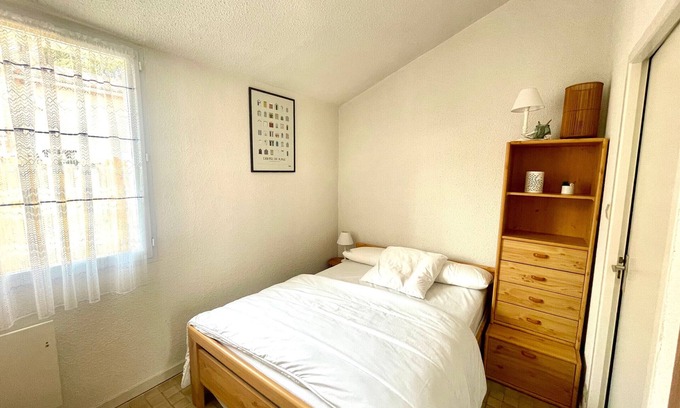 Chateau-d'Olonne House | House T2: Courtyard, Parking, 600m to the sea, Quiet area
