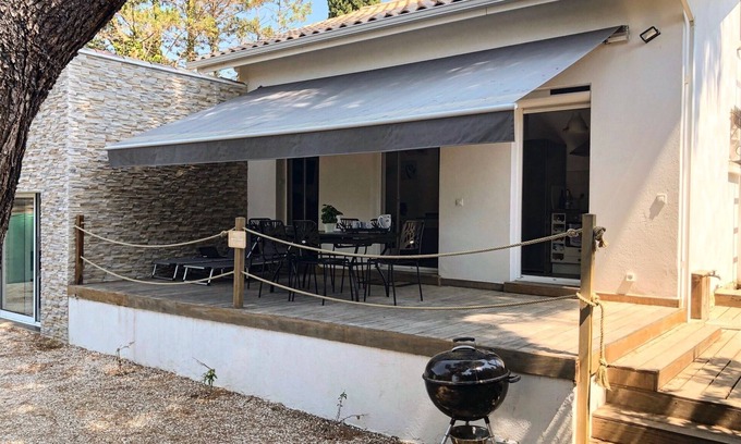 Le Brusc House | House/Villa - Six-Fours-les-Plages