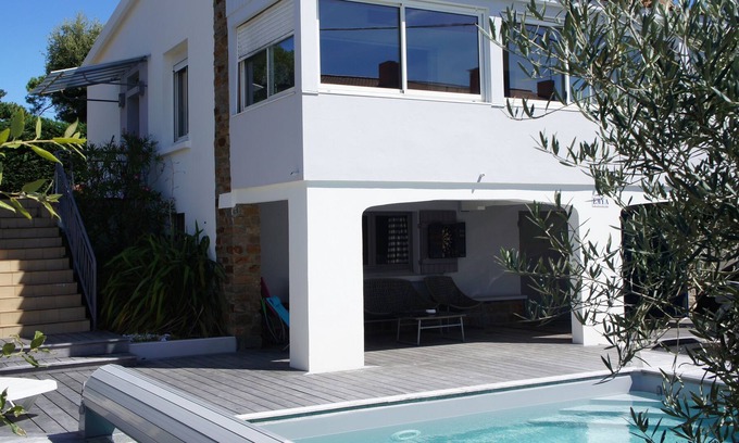 Saint-Brevin-l'Ocean House | HOUSE with heated pool, beach and shops on foot