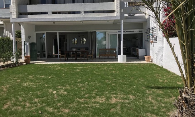 Puerto Rey House | HOUSE WITH PRIVATE GARDEN 200m FROM THE BEACH.