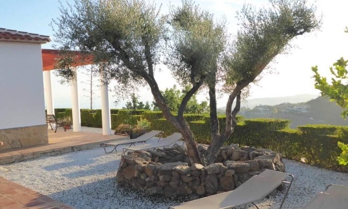 Arenas Ski Chalet | House with Private Pool (Herrera)