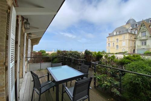 Trouville-sur-Mer House | House with sea view in the Hypercentre