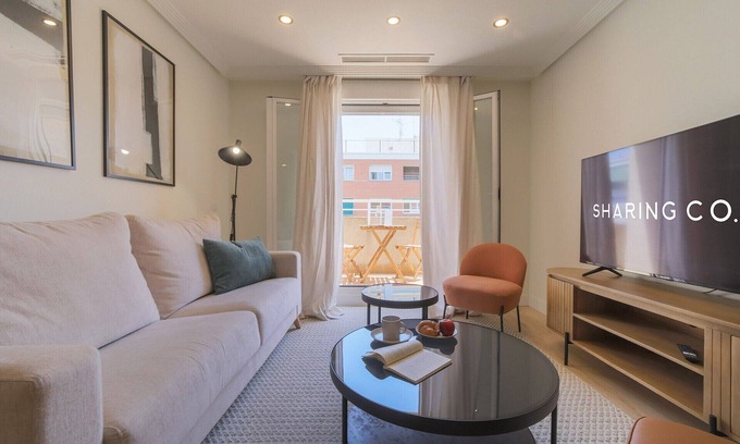 Nueva Espana Apartment | Housing Castellana X X X V I (36) by Sharing Co
