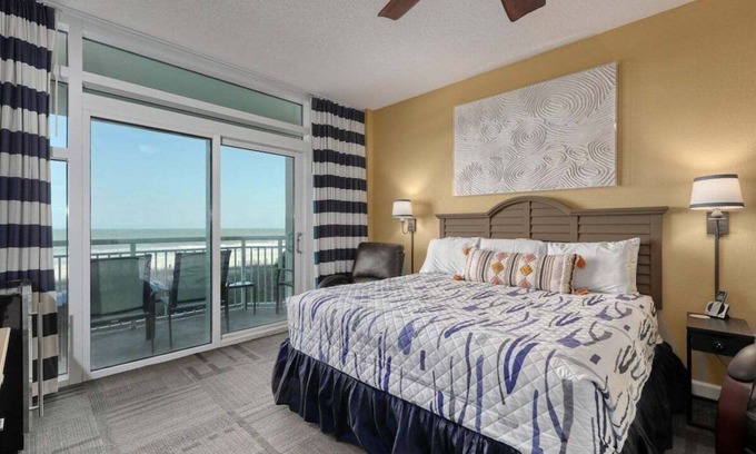 Myrtle Beach Condo | HS-0103 Oceanfront 2-Bedroom Condo in Myrtle Beach - Sleeps 6