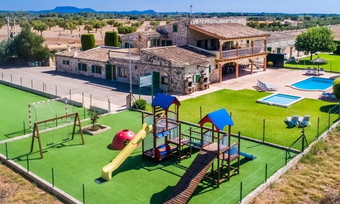 Sencelles Villa | Huge finca property in a quiet secluded location