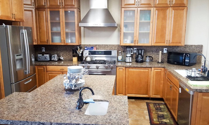Running Springs House | Huge house, 16 beds, Vaulted Ceilings