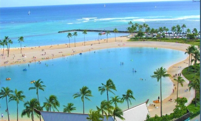 Waikiki Condo | HUGE OCT-NOV. DISCOUNT, PANORAMIC WRAP-AROUND OCEANFRONT CORNER UNIT 2 BALCONIES