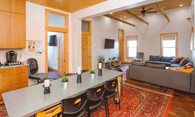 Fifth Ward Apartment | HUGE open concept 3 BR loft in downtown Milwaukee