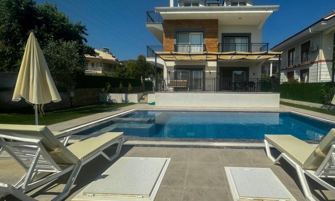 Fethiye Villa | Huge Triplex Villa w Pool and Garden in Fethiye