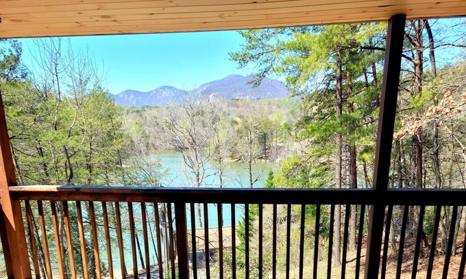 Lake Lure Cabin | HugeLAKE/MOUNTAIN Views- private BEACH/Hottub/pets/canoe/firepit/lake/beach OPEN