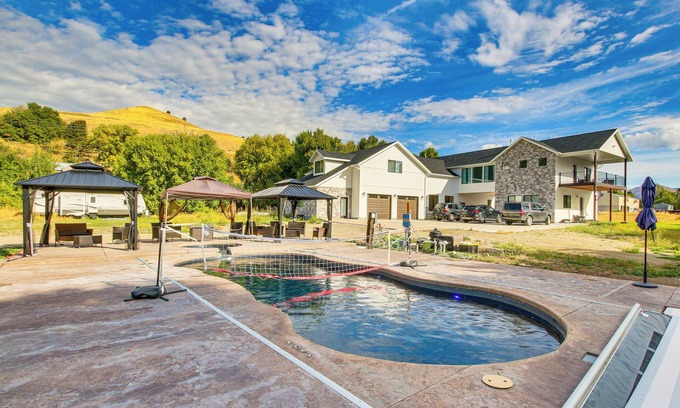 Preston Apartment | Hunt & Fish! ‘Sugar Creek Apartment’ on Cub River
