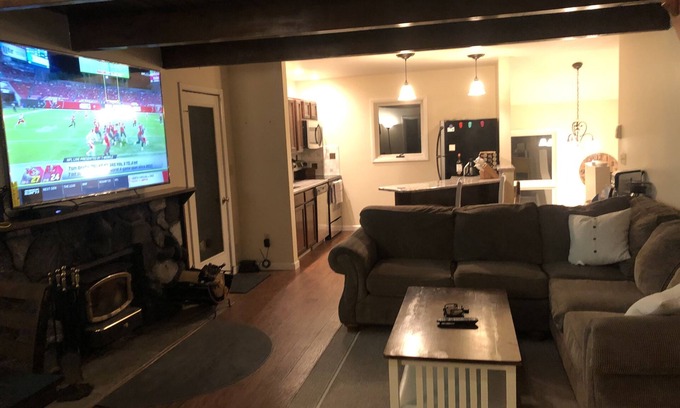 Hunter Condo | Hunter Mountains Hill Top Hide Away Trail Side