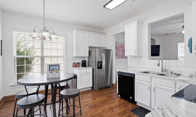 Cornelius House | Huntersville Home Near Birkdale Village