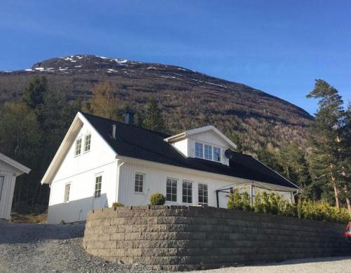 Stryn Villa | Hus i Stryn