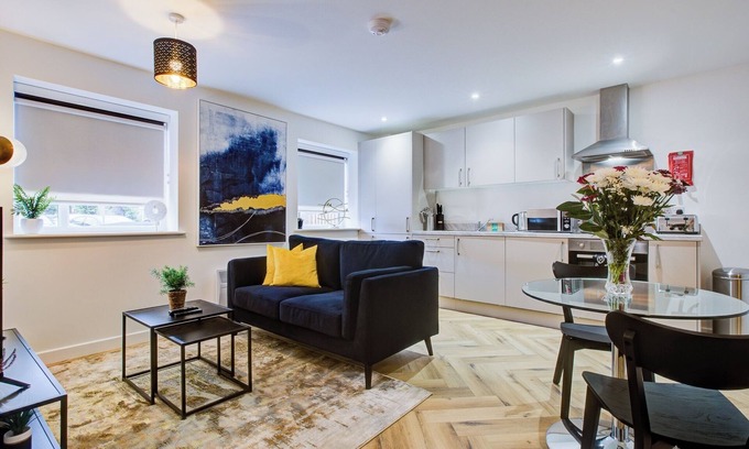 Cricket Green Apartment | Hybrid Resi - Mitcham |1 Bed Apartment