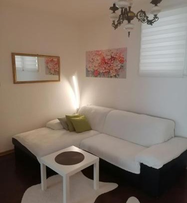 Sarajevska Apartment | Hyde park apartments