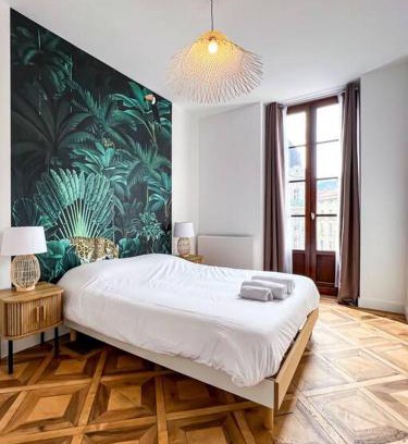 Secteur 2 Apartment | Hyper-centre de Grenoble, ambiance tropicale, wifi fibre