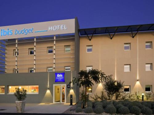 Istres Hotel | ibis budget Istres Trigance