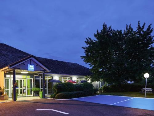 Coignieres Hotel | Ibis Budget Versailles Coignieres