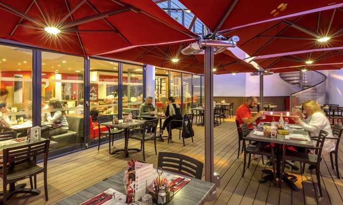 5th Arrondissement Hotel | ibis Marseille Timone