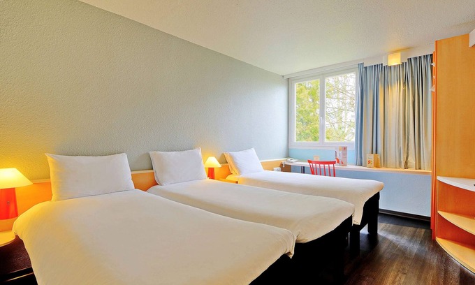Poitiers Hotel | ibis Poitiers Beaulieu
