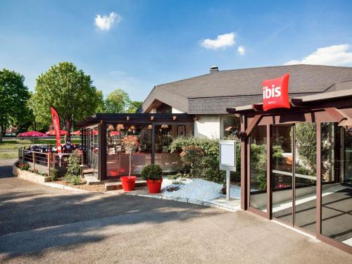 Senlis Hotel | ibis Senlis
