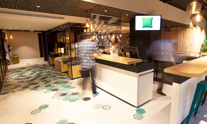 Republique–Point-du-Jour Hotel | ibis Styles Paris 16 Boulogne