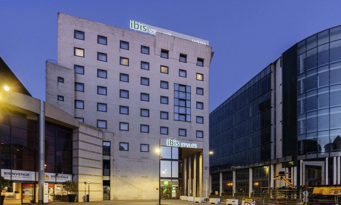 Miroir - Batignolles Hotel | ibis Styles Le Mans Centre Gare