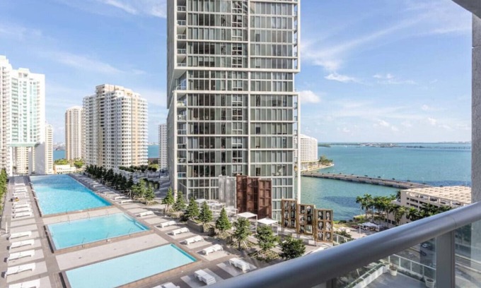 Downtown Miami Apartment | Icon Brickell - Seafront Views - Spa Access