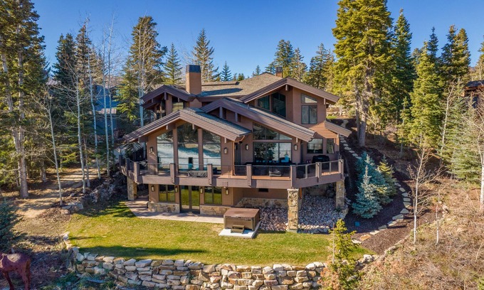 Deer Valley Ski Chalet | Iconic Deer Valley Residence - On Success Ski Run