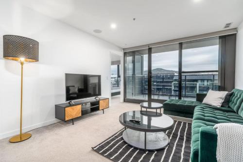 Braddon Apartment | Ideal 2BR Apt in the Heart of Braddon - Hosted by Canstay
