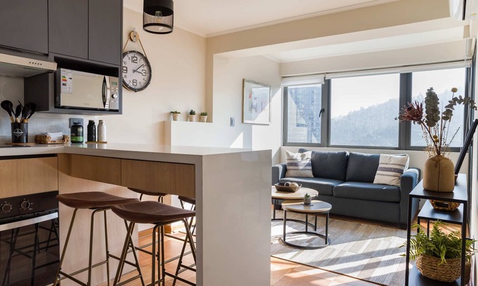 El Golf Apartment | Ideal for 5 and Close To Everything Vitacura