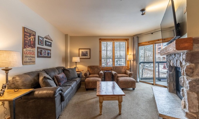 River Run Condo | Ideal Location in River Run Village w/Shared Hot Tubs & Pool!