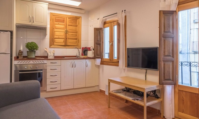 Cuenca Apartment | Ideal Parejas. Casco Antiguo. Nuevo y Tranquilo