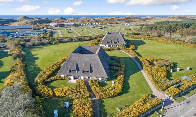 Wenningstedt-Braderup Apartment | Idyllisch Hinter den Dünen Gelegenes 3-raum-appartement Unter Reet