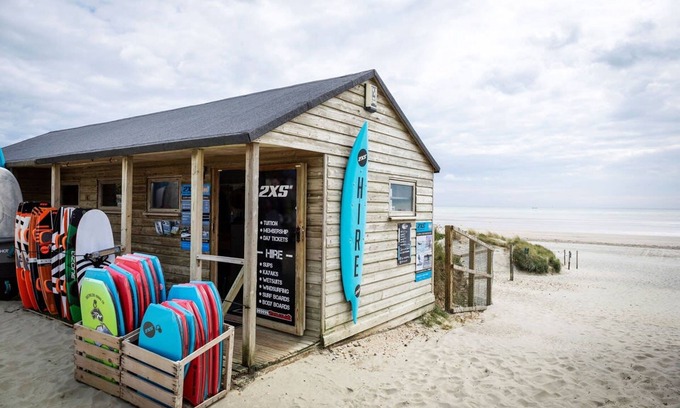 West Wittering Apartment | Idyllic Countryside Annexe Near West Wittering Beach