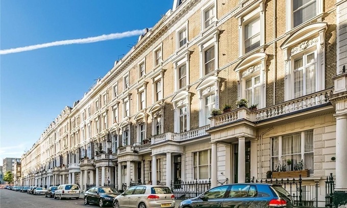 Campden Apartment | Idyllic Notting Hill 2Bed 2Bath Apartment