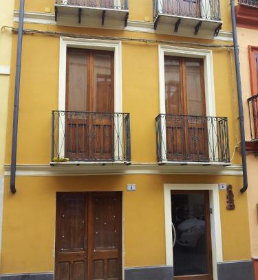 Iglesias House | Il Palazz8