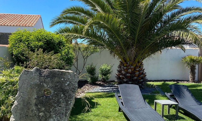 L'Epine House | Ile de Noirmoutier house comfortable, enclosed garden near the sea and harbor