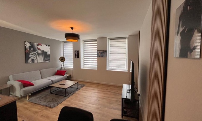 Valenciennes Apartment | Immeuble Bavay 3 apparts, 4 Chambres, 5 ambiances