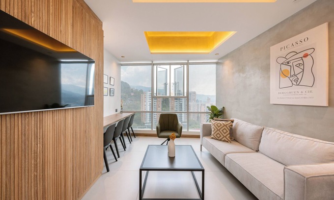 San Diego Apartment | Impressive 2BR apt with Jacuzzi & A/C in El Poblado